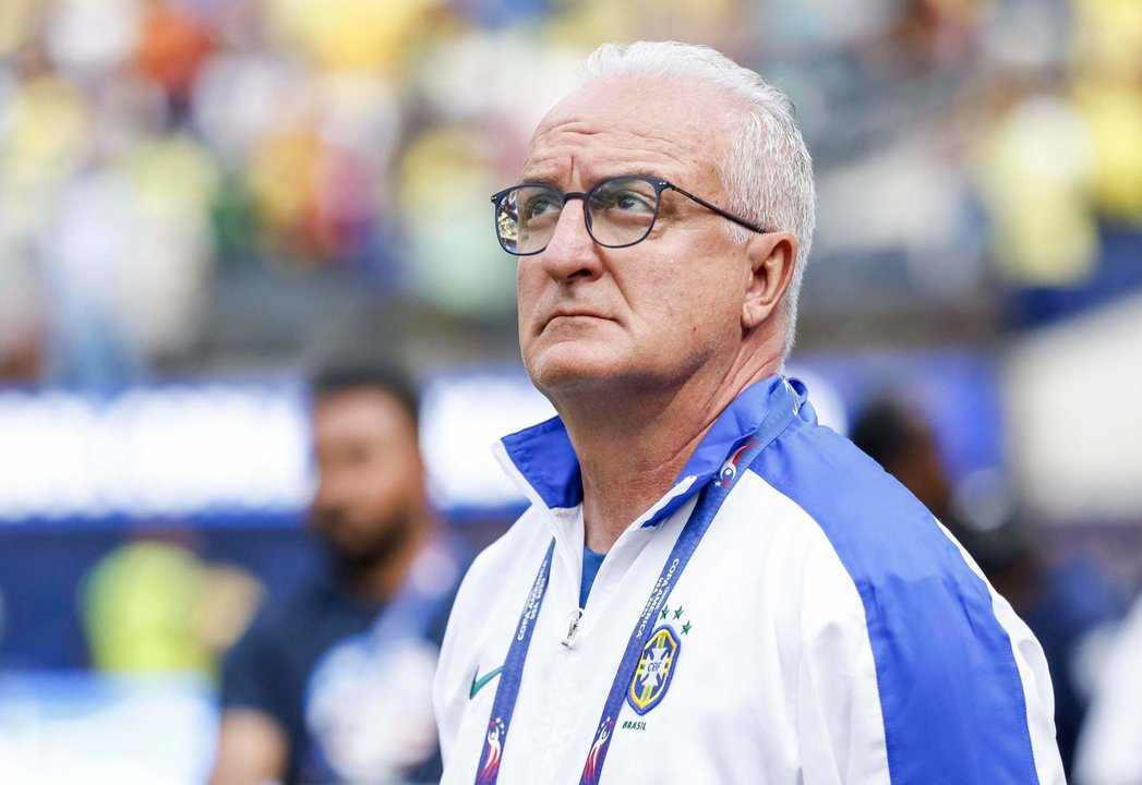 El seleccionador de Brasil, Dorival Júnior, fue registrado este lunes, 24 de junio, durante el segundo partido del grupo D de la Copa América contra Costa Rica, en el Sofi Stadium de Inglewood (California, EE.UU.). EFE/Caroline Brehman