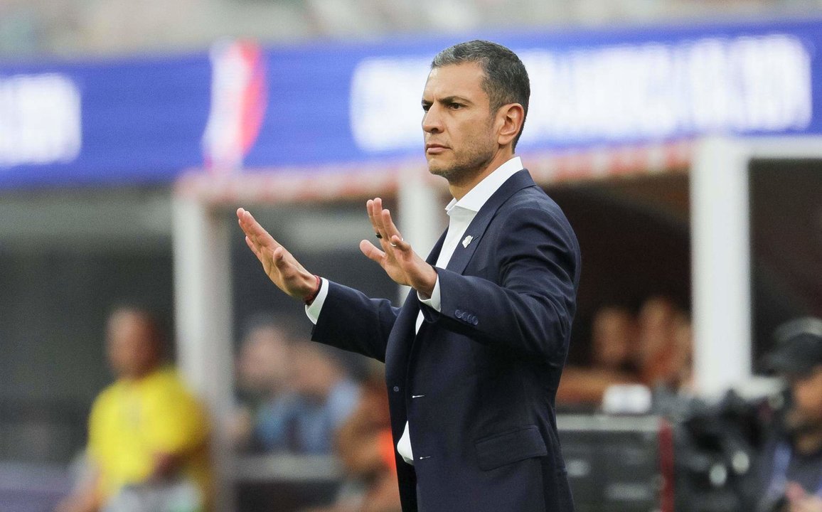 El seleccionador mexicano, Jaime Lozano, fue registrado este miércoles, 26 de junio, durante un partido contra Venezuela valido por el grupo B de Copa América 2024, en el SoFi Stadium de Inglewood (California, EE.UU.). EFE/Allison Dinner